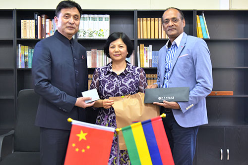 Visit of the Director of Volunteer Affairs to the Confucius Institute at University of Mauritius (CI-UoM) - 23 May 2018
