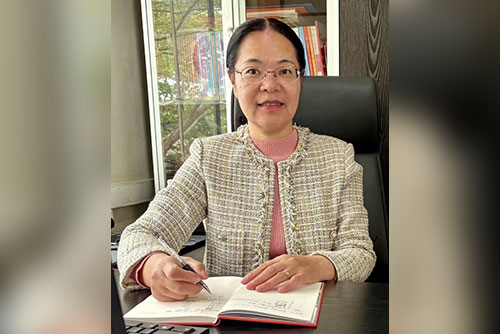 Welcome to the New Chinese Director, Mrs Yang Fang