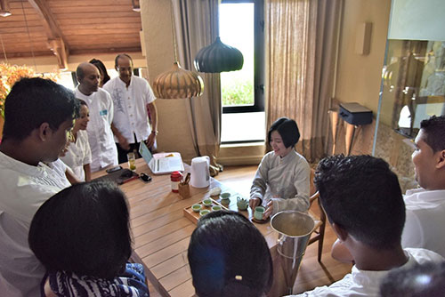 Presentation of Chinese Tea Art at LUX* Resort Hotel - 30 May 2018